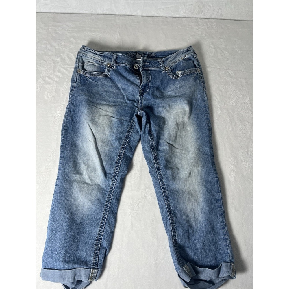 Myth Of Jade Women Capri Blue Jeans Size 10 Low Rise Embroidered Denim Cropped